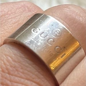 Gucci sterling band size 8 man or woman